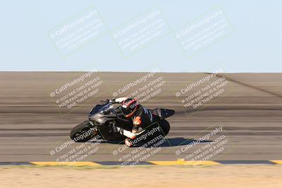 media/Oct-06-2024-Race Pace (Sun) [[d7d39ec7ad]]/5-Bowl Pans (830am)/